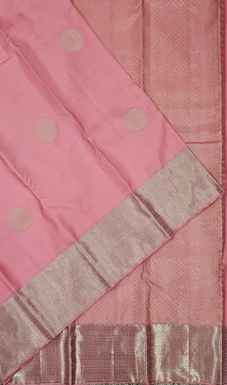 Silver Zari Woven Round Floral Motifs Rich Pallu Kanchipuram Silk Saree